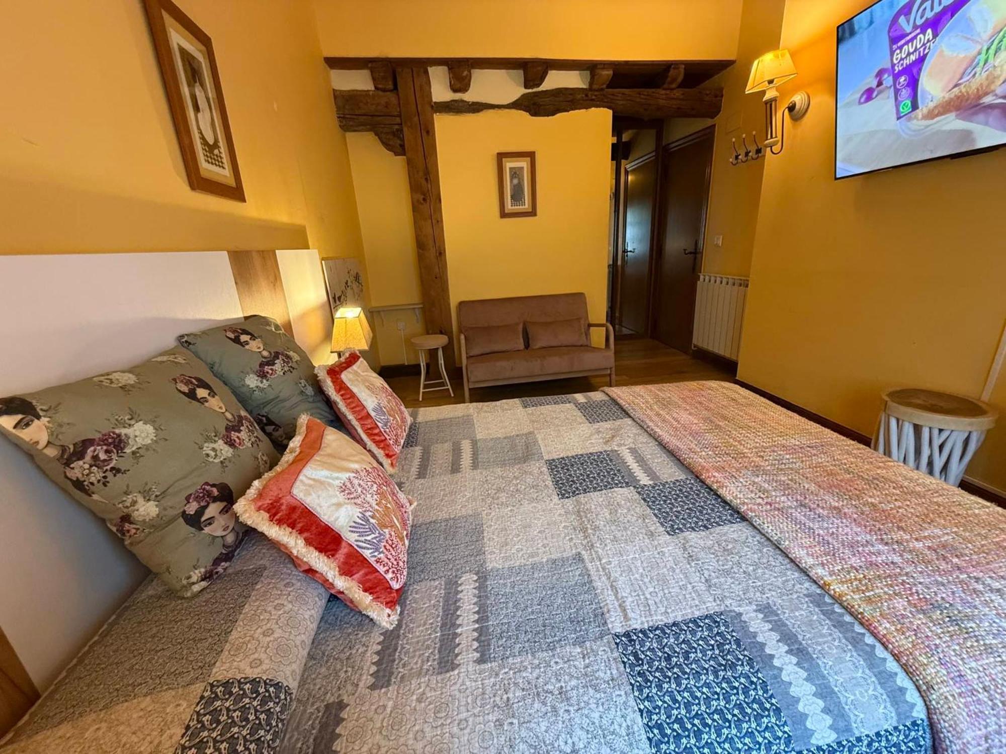 Casa Peluaga Guest House Oiartzun Bagian luar foto