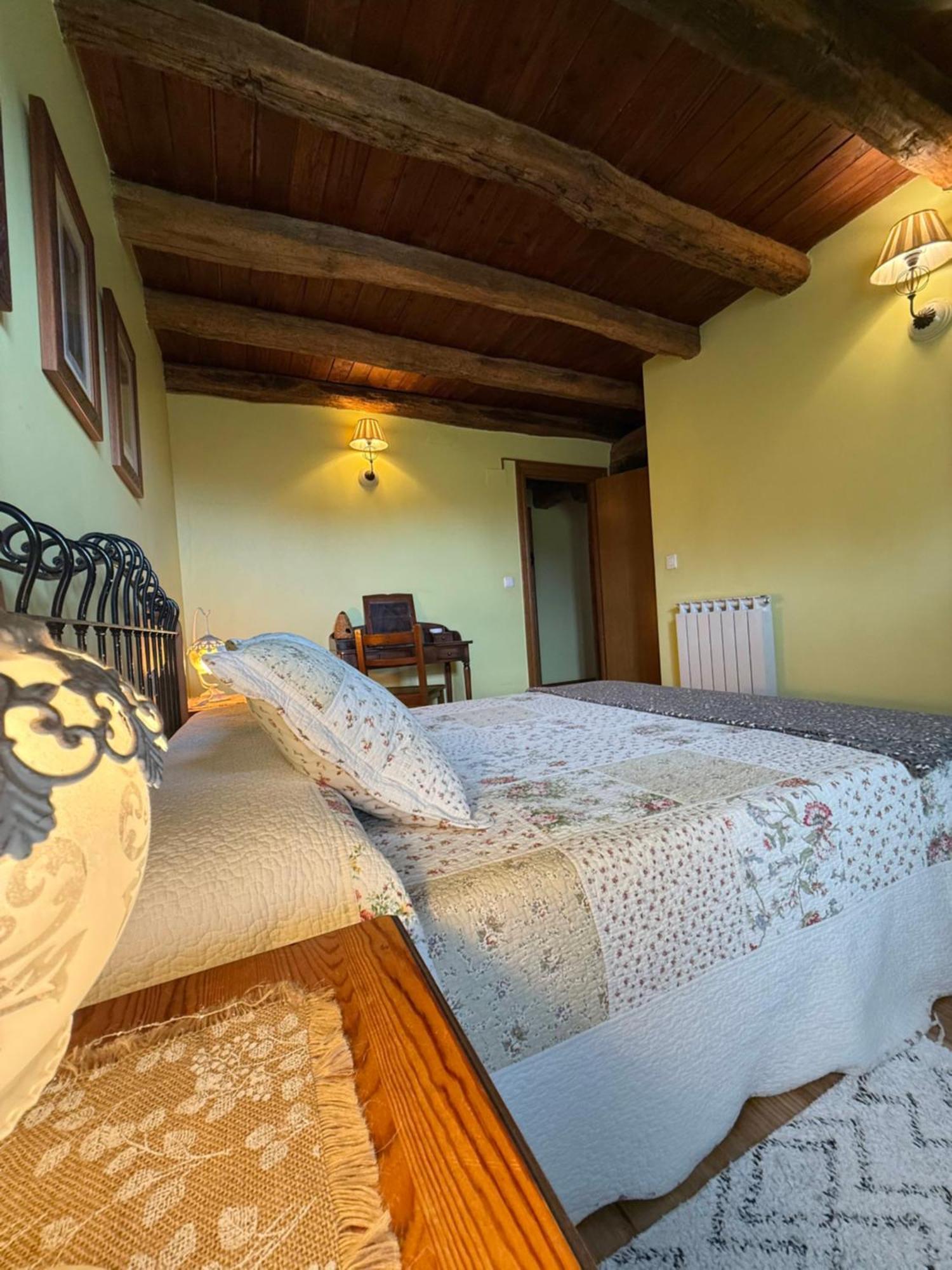 Casa Peluaga Guest House Oiartzun Bagian luar foto