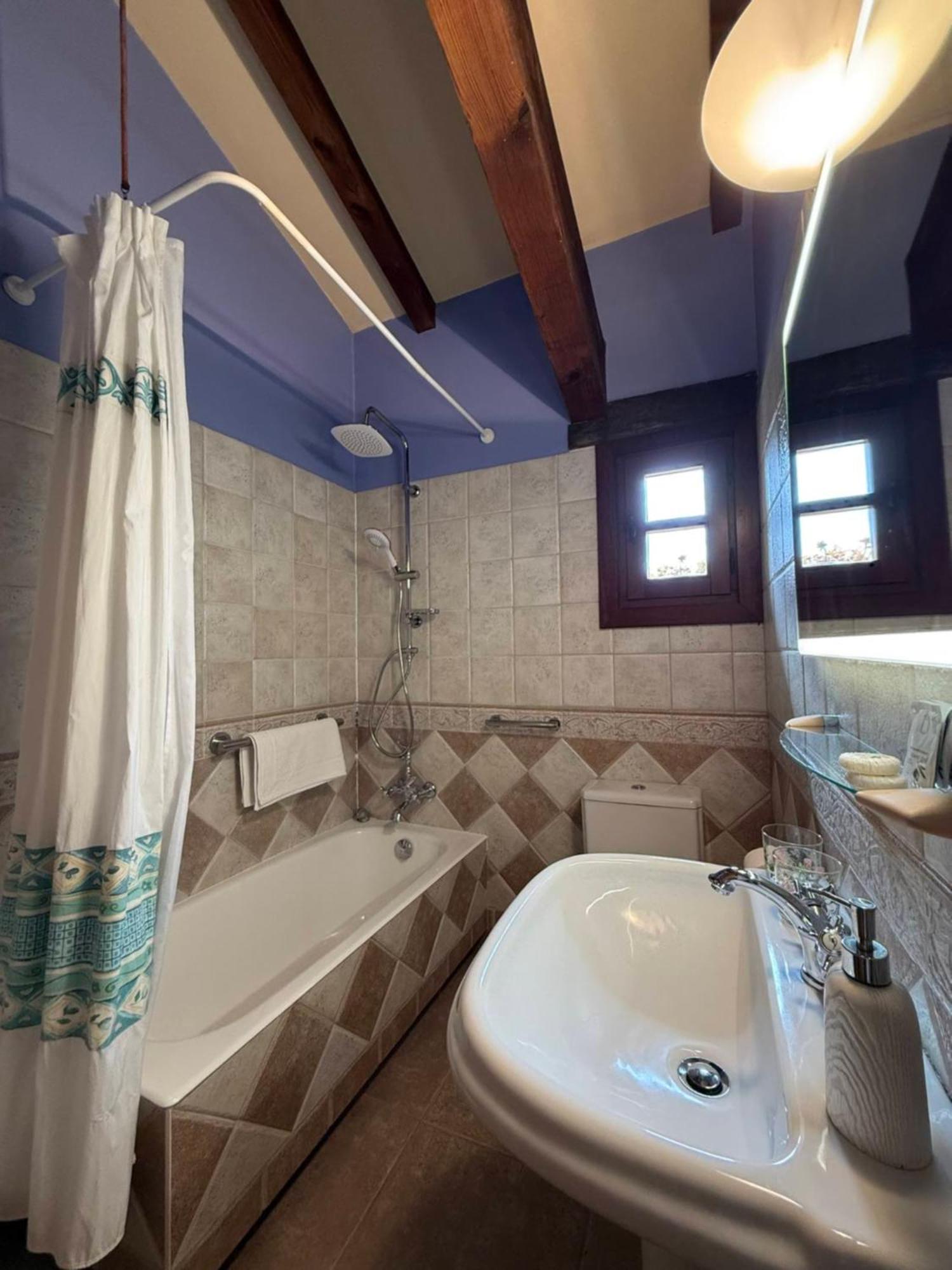 Casa Peluaga Guest House Oiartzun Bagian luar foto