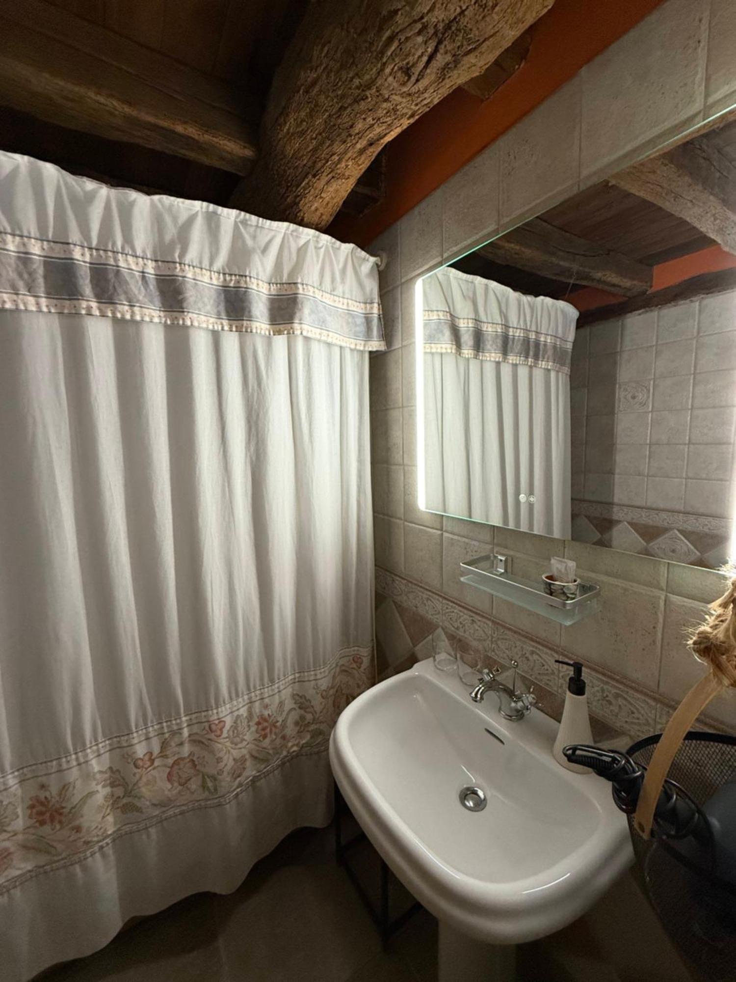 Casa Peluaga Guest House Oiartzun Bagian luar foto